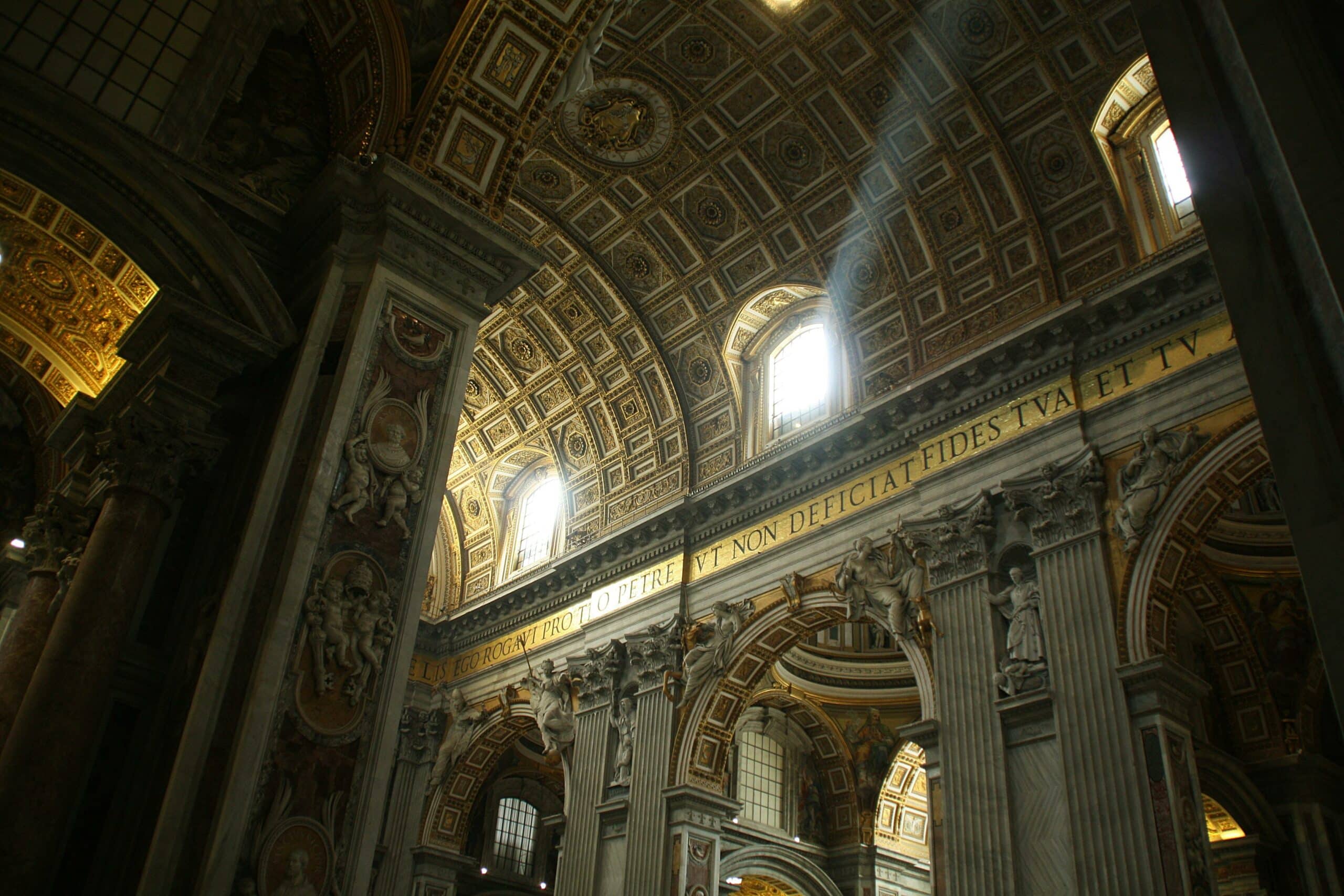 St. Peter's Basilica Download Catholic Mass Times!