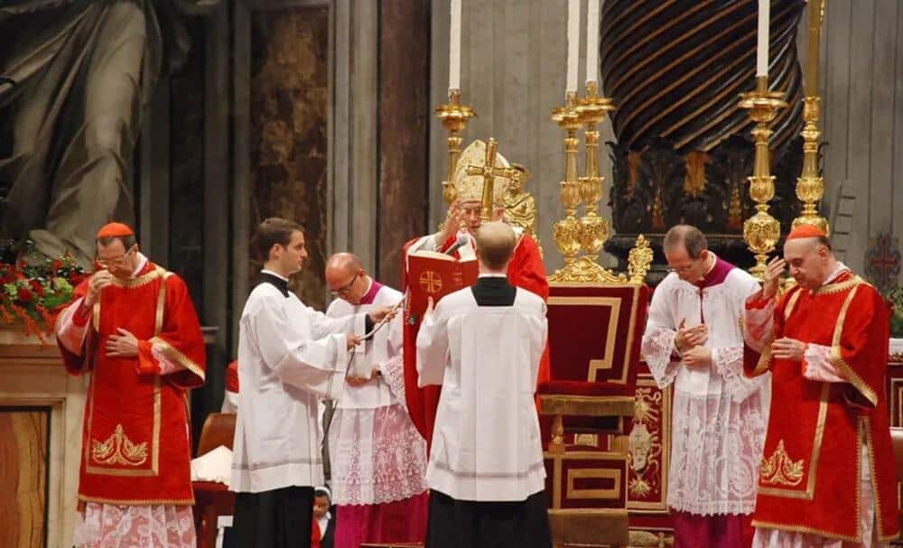 Introductory Rites-Priest at the Chair-Collect