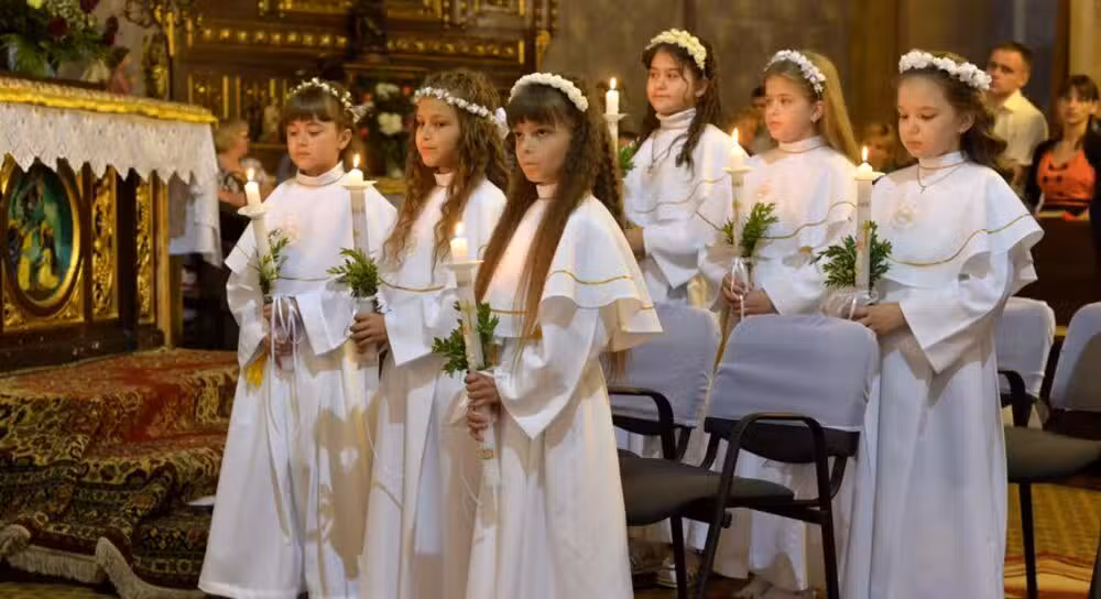 7 Ways to Receive Communion Fruitfully
